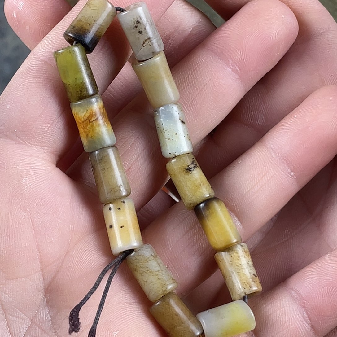 和田玉（糖玉）未镶嵌挂件