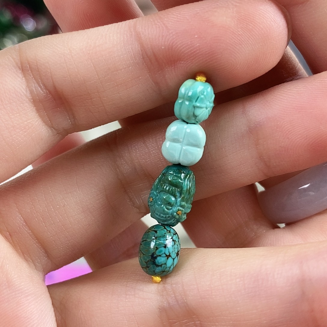 绿松石未镶嵌珠宝奇石