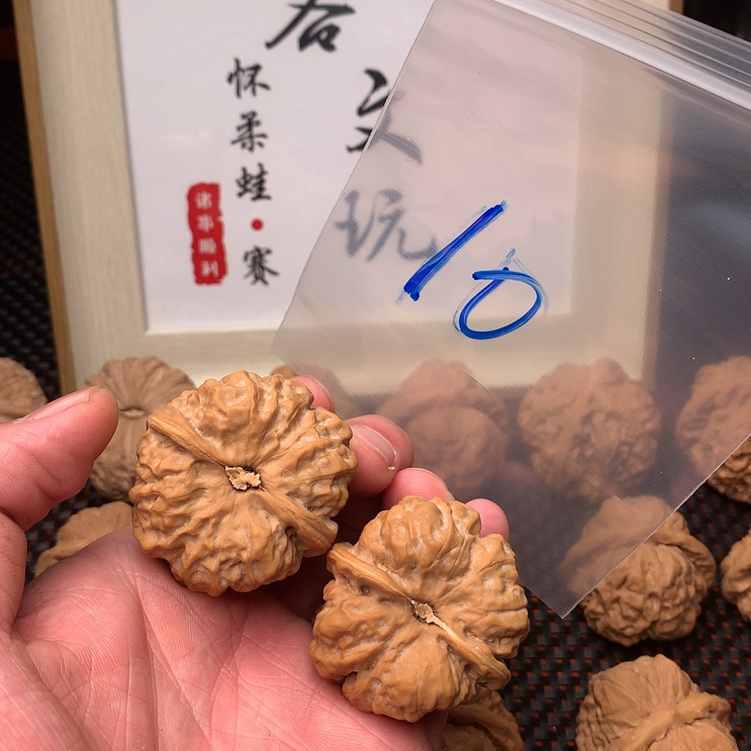 文玩核桃把件八方客文玩111111