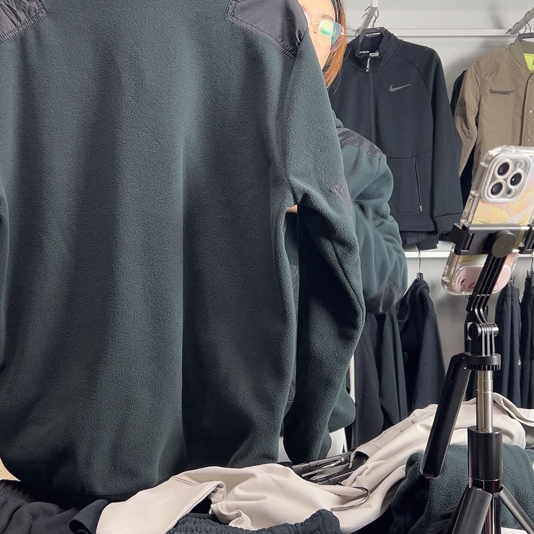 4883黑色M码110-130斤不退换