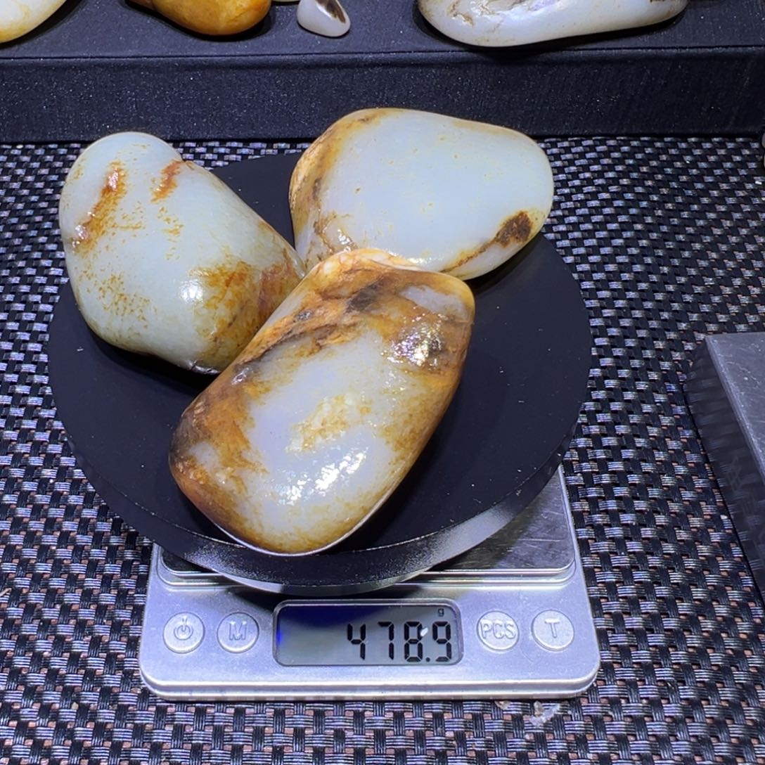 和田玉（子料）未镶嵌吊坠(不含链)478克