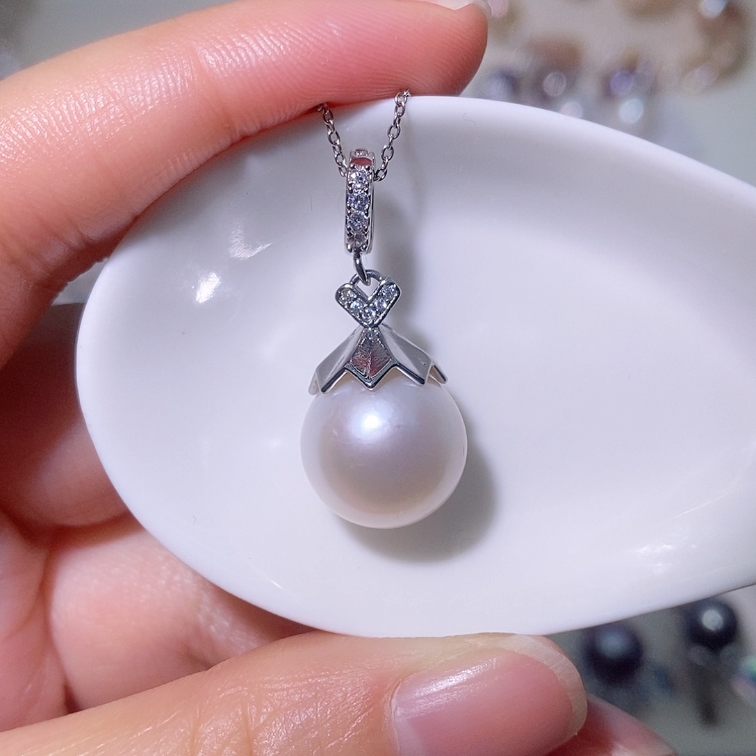 淡水珍珠合金吊坠(赠链)尺寸12/13毫米