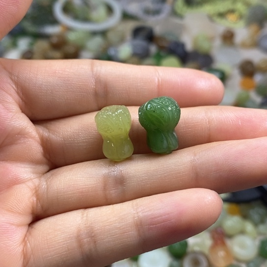 和田玉未镶嵌挂件人**茶