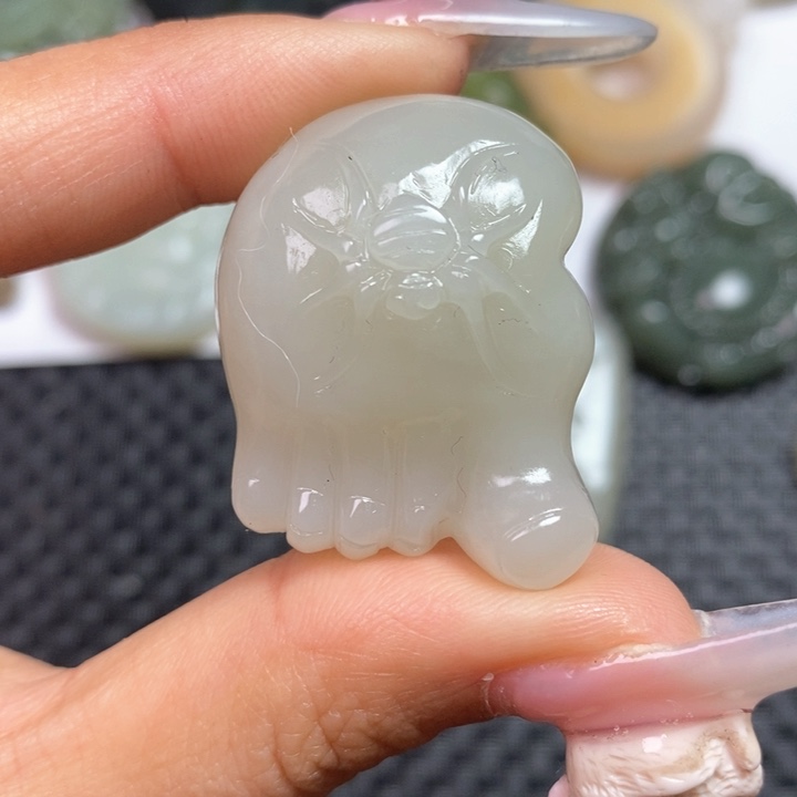 和田玉颈饰未镶嵌