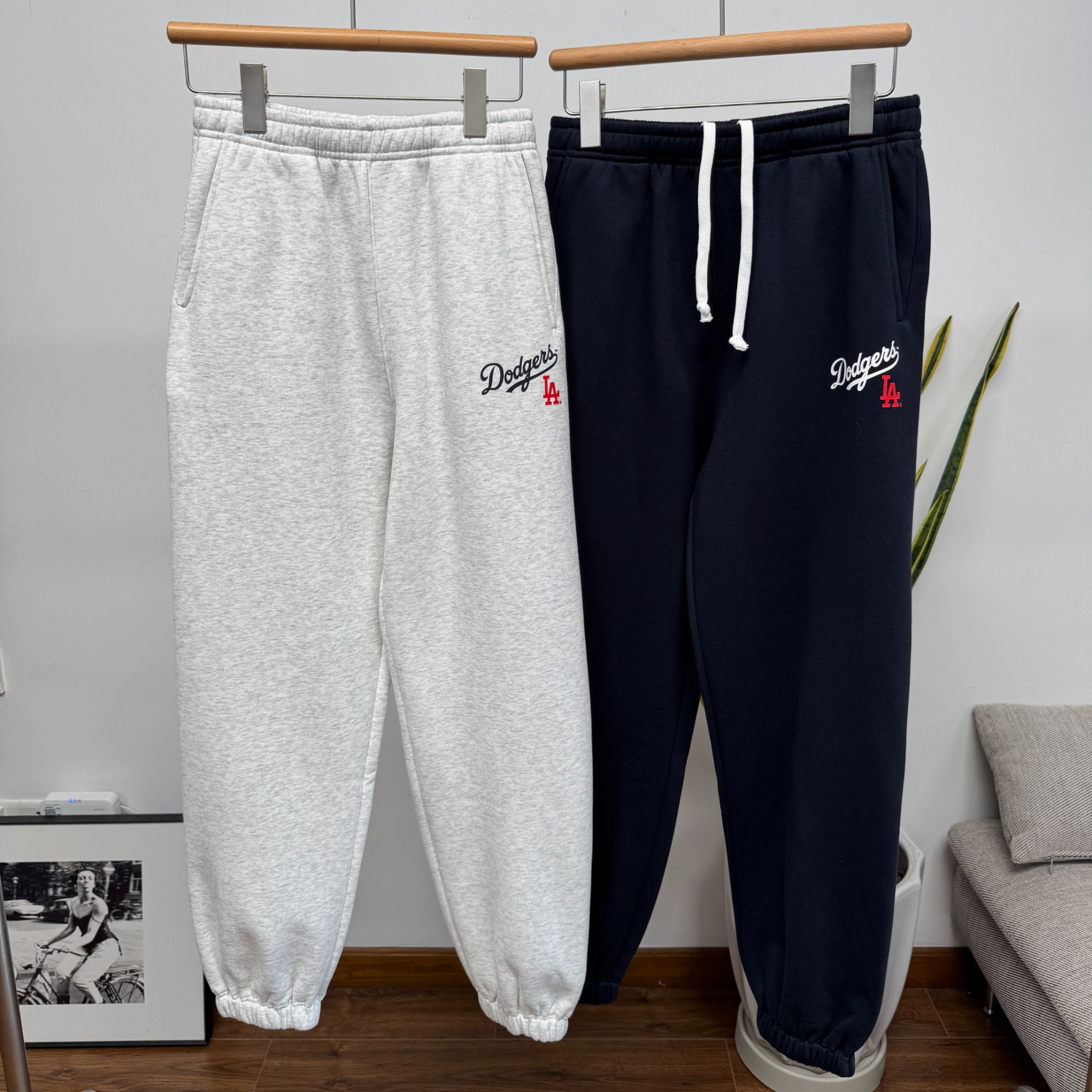 极简风~休闲时髦运动风 百搭显瘦束脚加绒卫裤 休闲裤