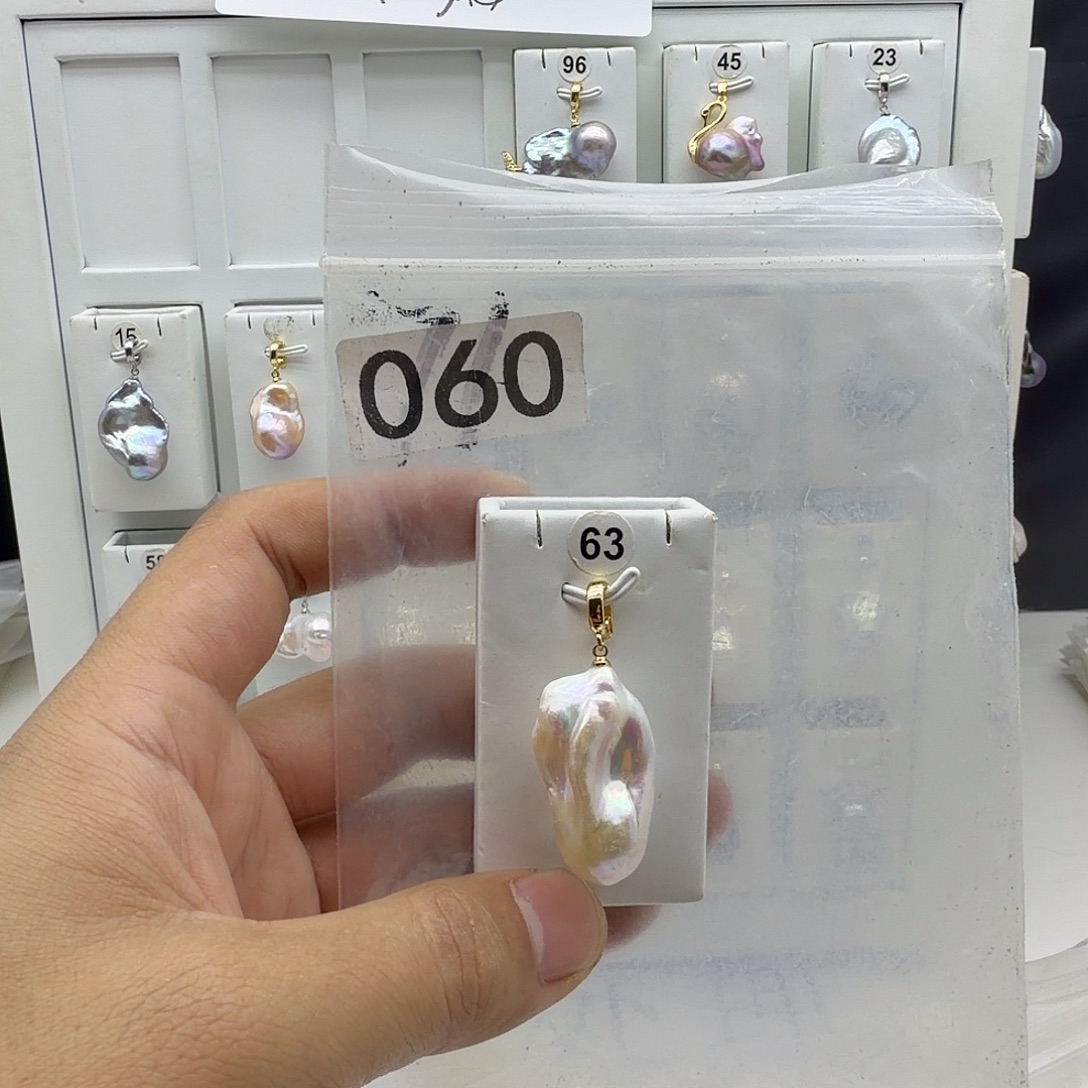 颈饰淡水珍珠合金