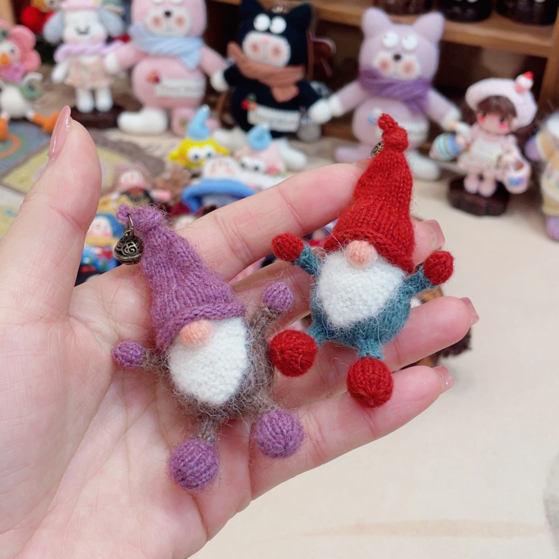 蔷****毛绒棒针地精摆件