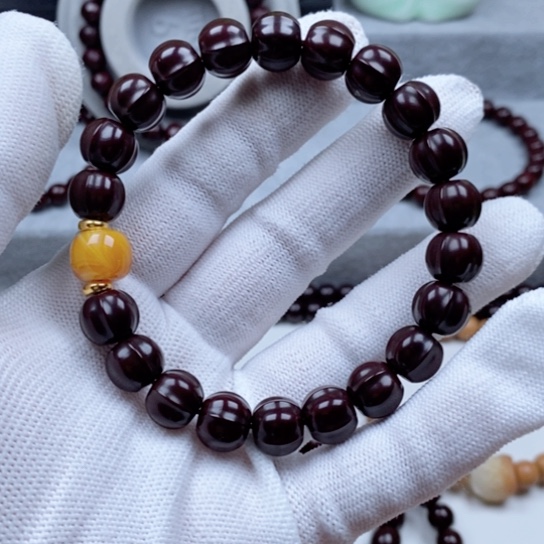 人***客猴头关的一个小镇上的