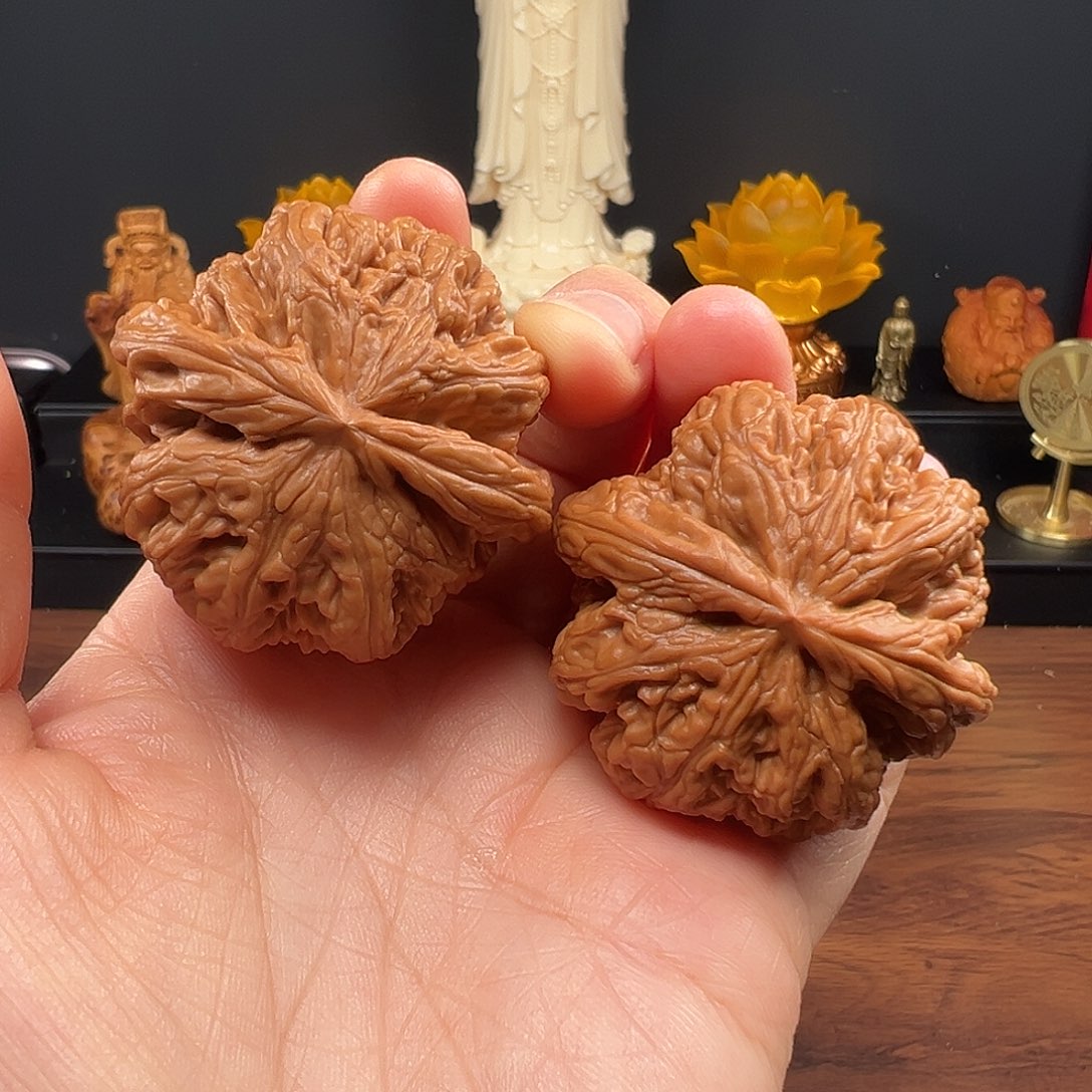 【***】文玩核桃吊坠45大粗筋