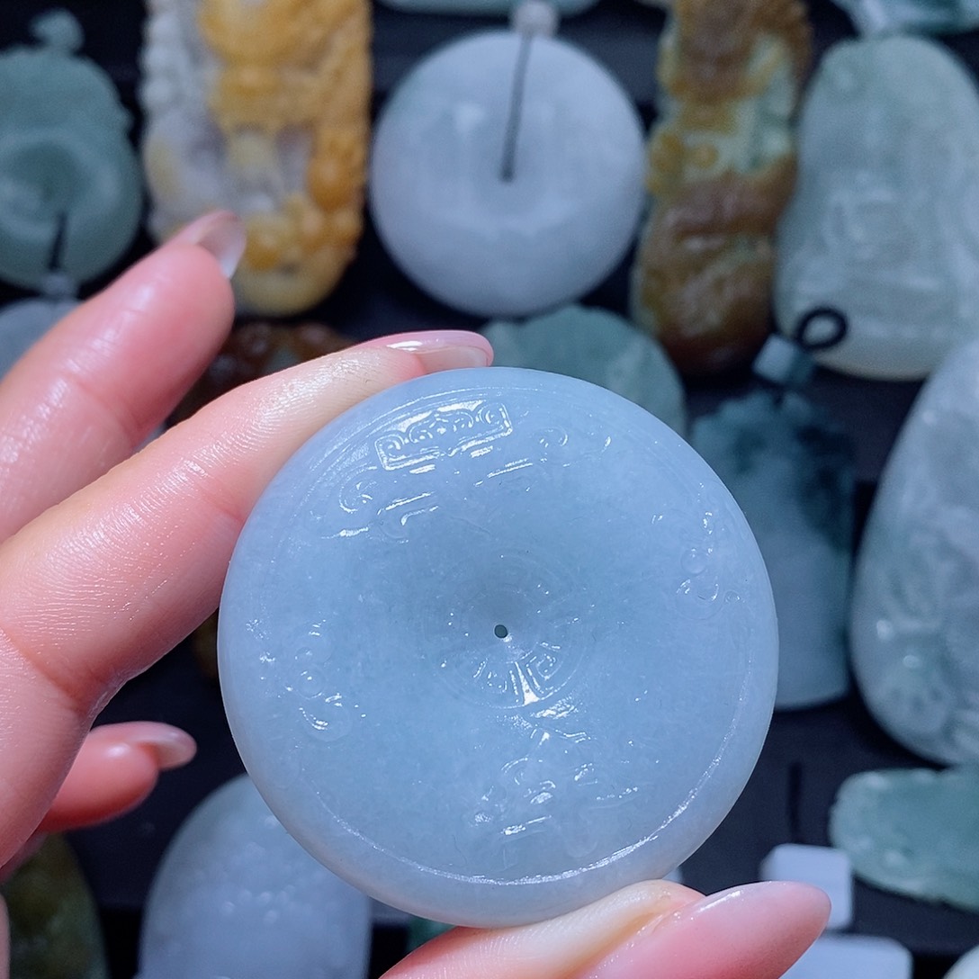 定制翡翠未镶嵌翡翠