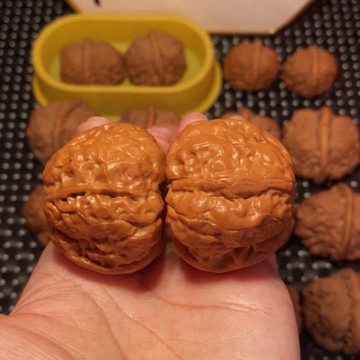 把件文玩核桃饱满圆润大肉球