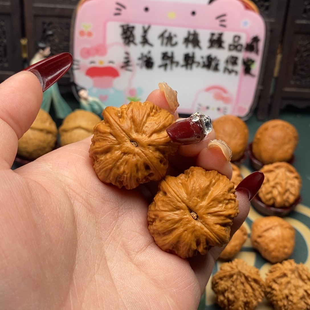 文玩核桃把件心**陈胖头陀