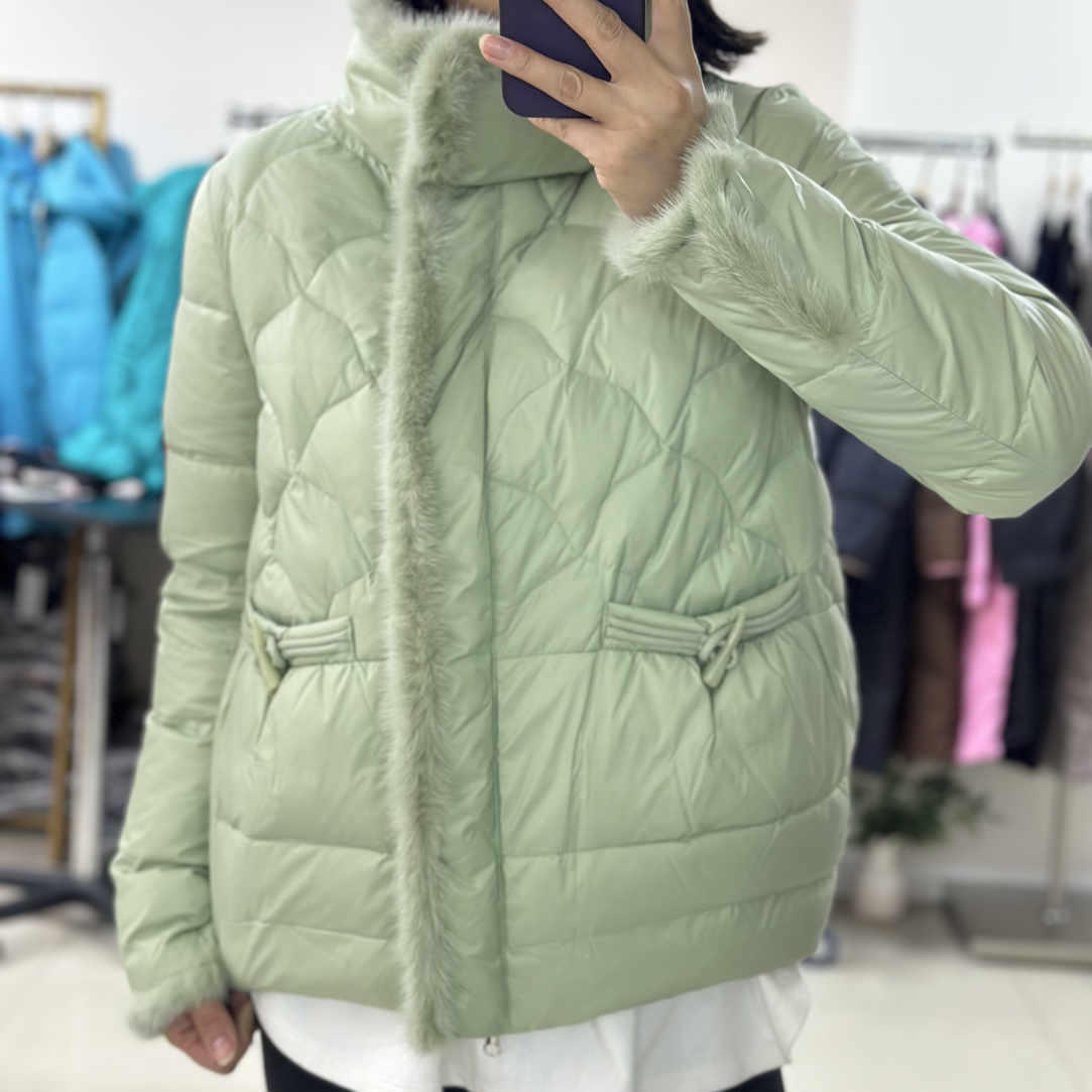 金影奇 时尚简约款轻薄款外套 86167