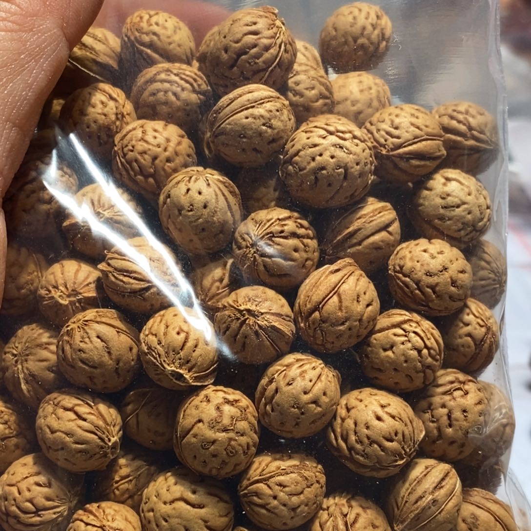 桃核吊坠混装半斤