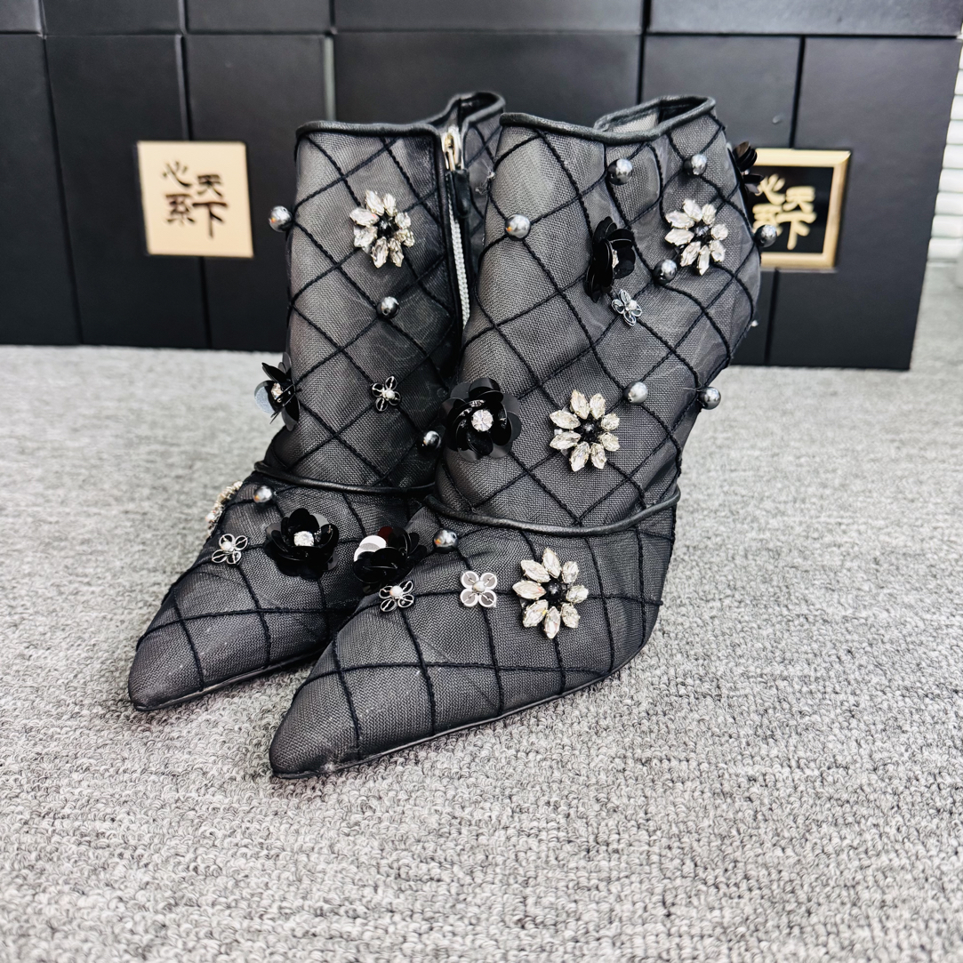 95新 Roger Vivier/罗杰·维威耶 蕾丝亮片珠花短靴39码ysc3168