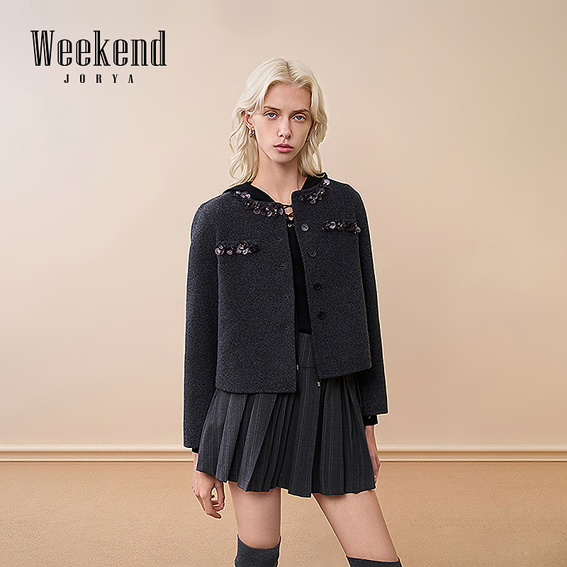 卓雅周末2025秋季新款千金小香风亮片钉钻绵羊毛呢短外套XRW4W15C