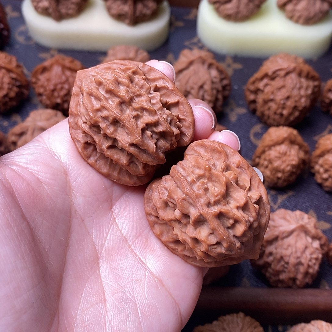 桃核吊坠全品骨赛龙37尺