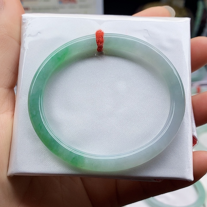 翡翠手镯未镶嵌缅甸天然翡翠A货55贵妃手镯半山半水