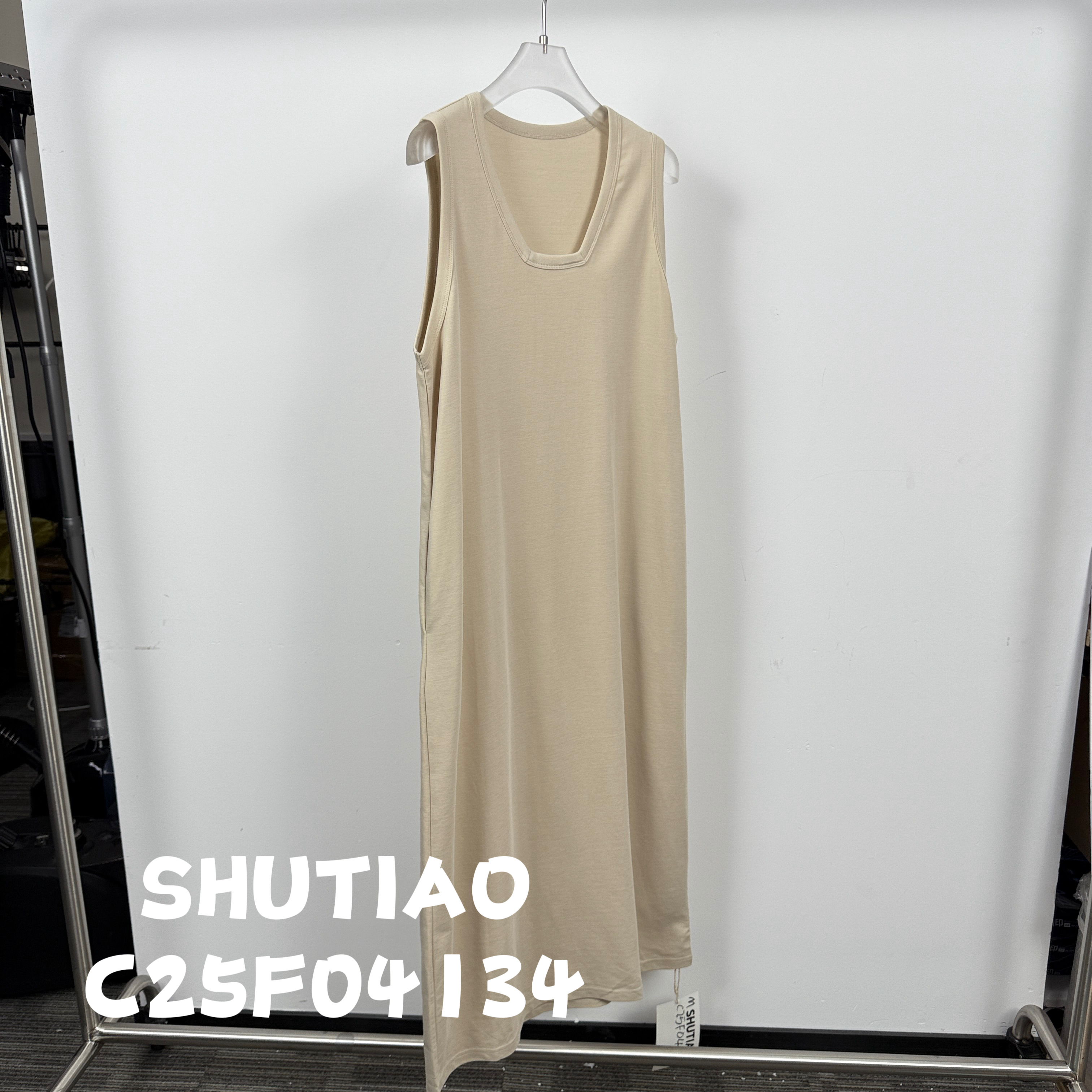 【SHUTIAO】2025夏季：新款小众设计款T恤C25F04134