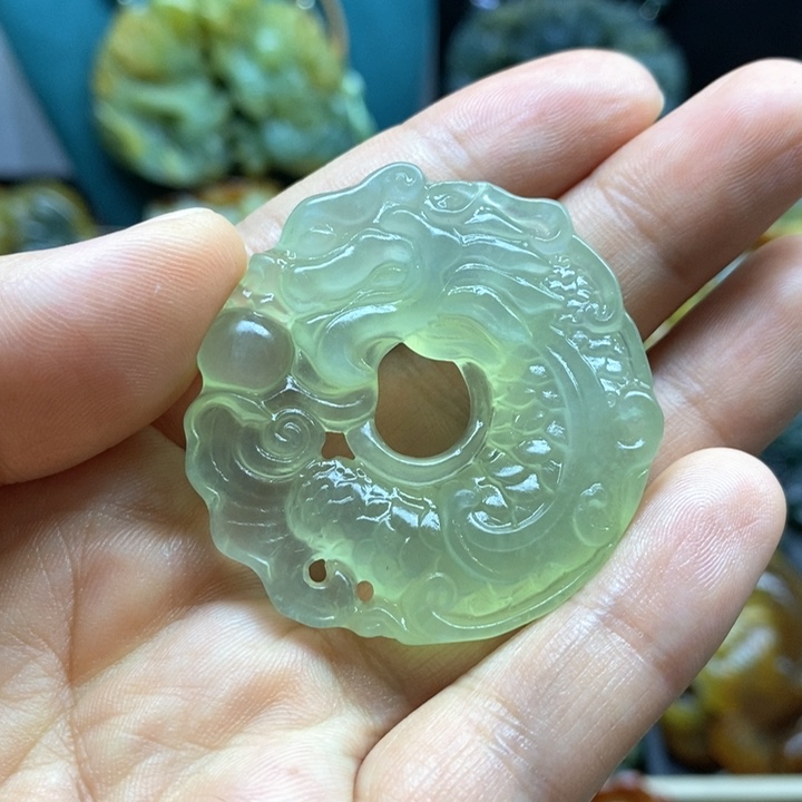 未镶嵌蛇纹石玉挂件