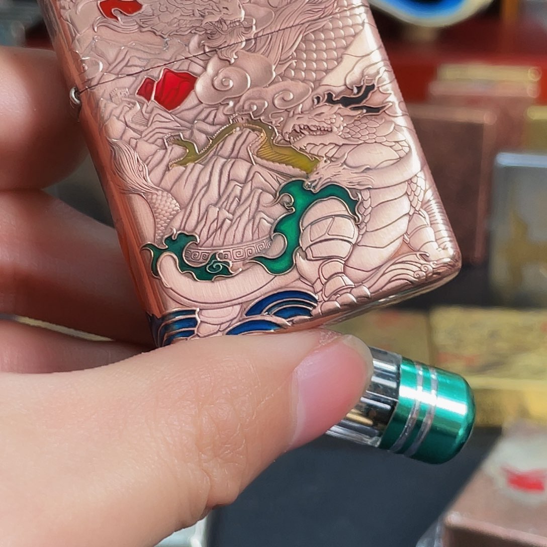 打火机的时候就不小心