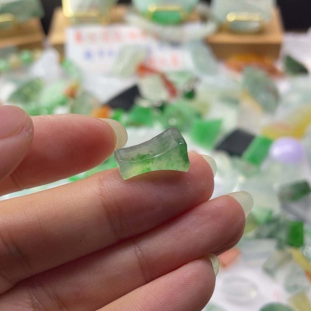 定制翡翠未镶嵌天然缅甸