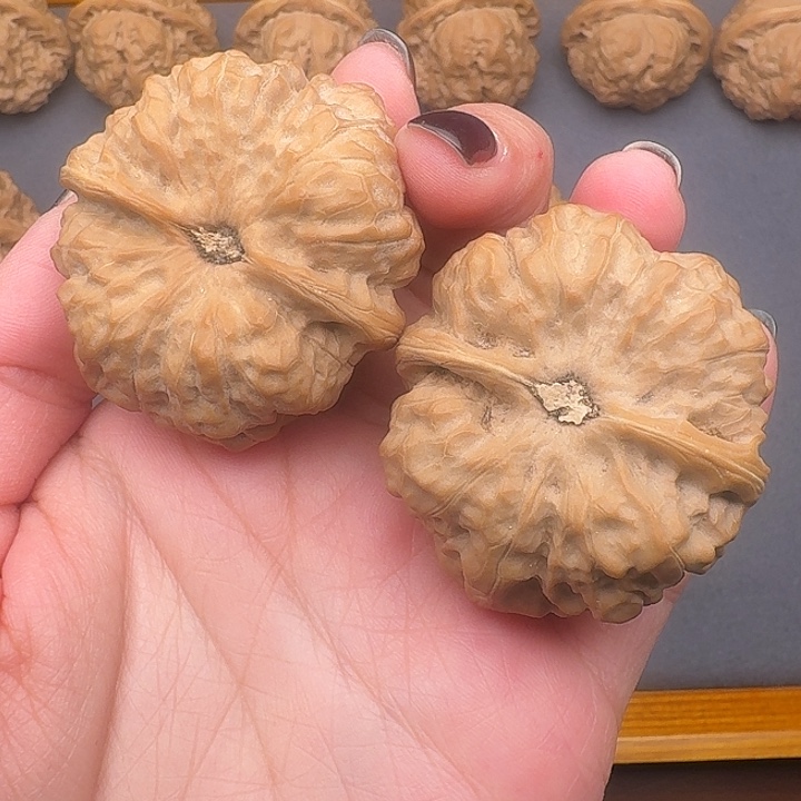 ****生精品蛤蟆头一对的