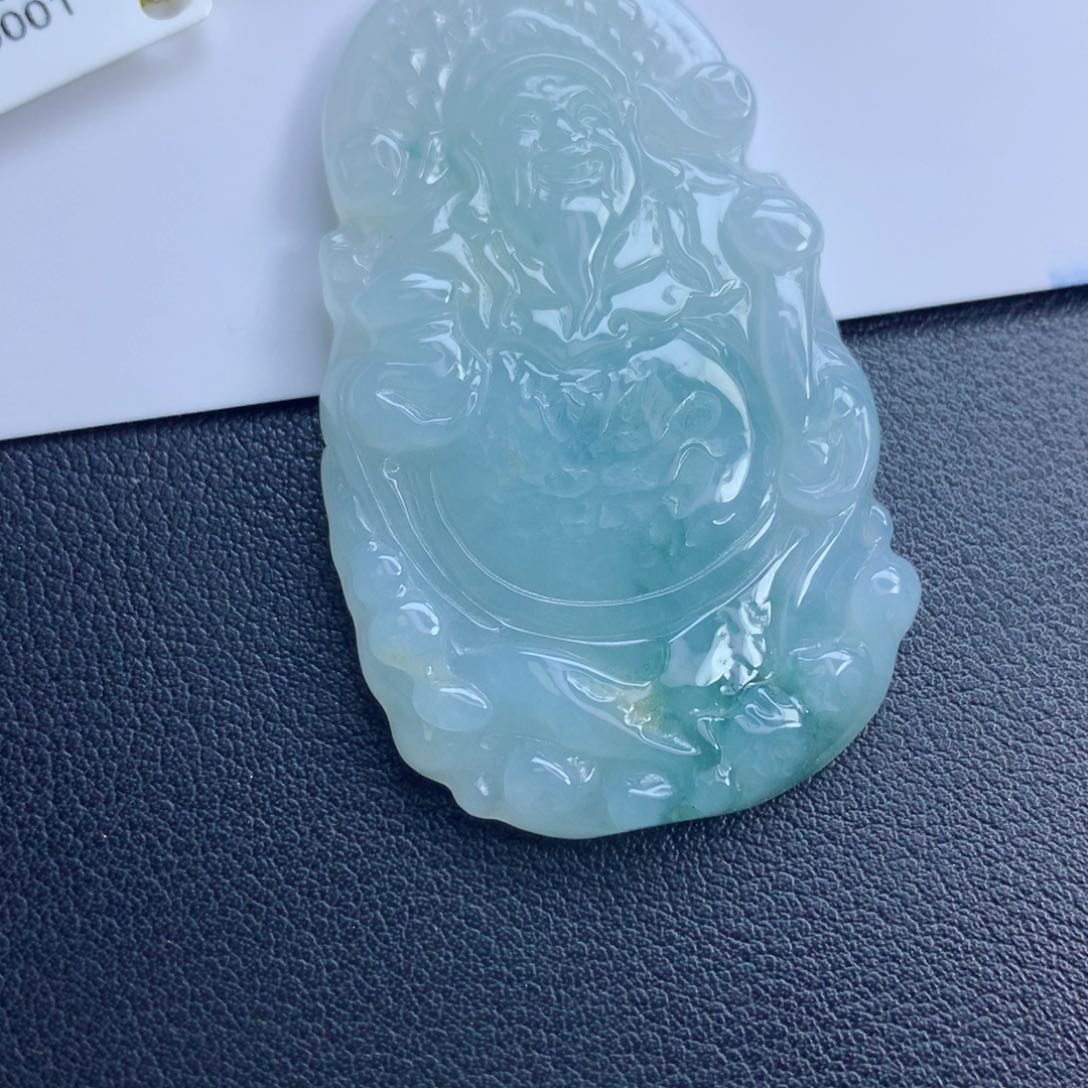 翡翠颈饰未镶嵌财爷