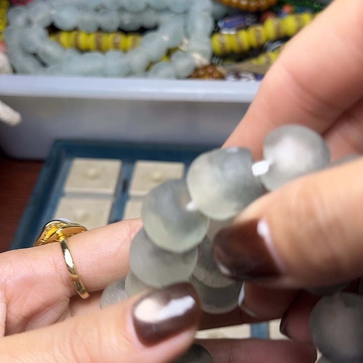 琉璃颈饰5210一条