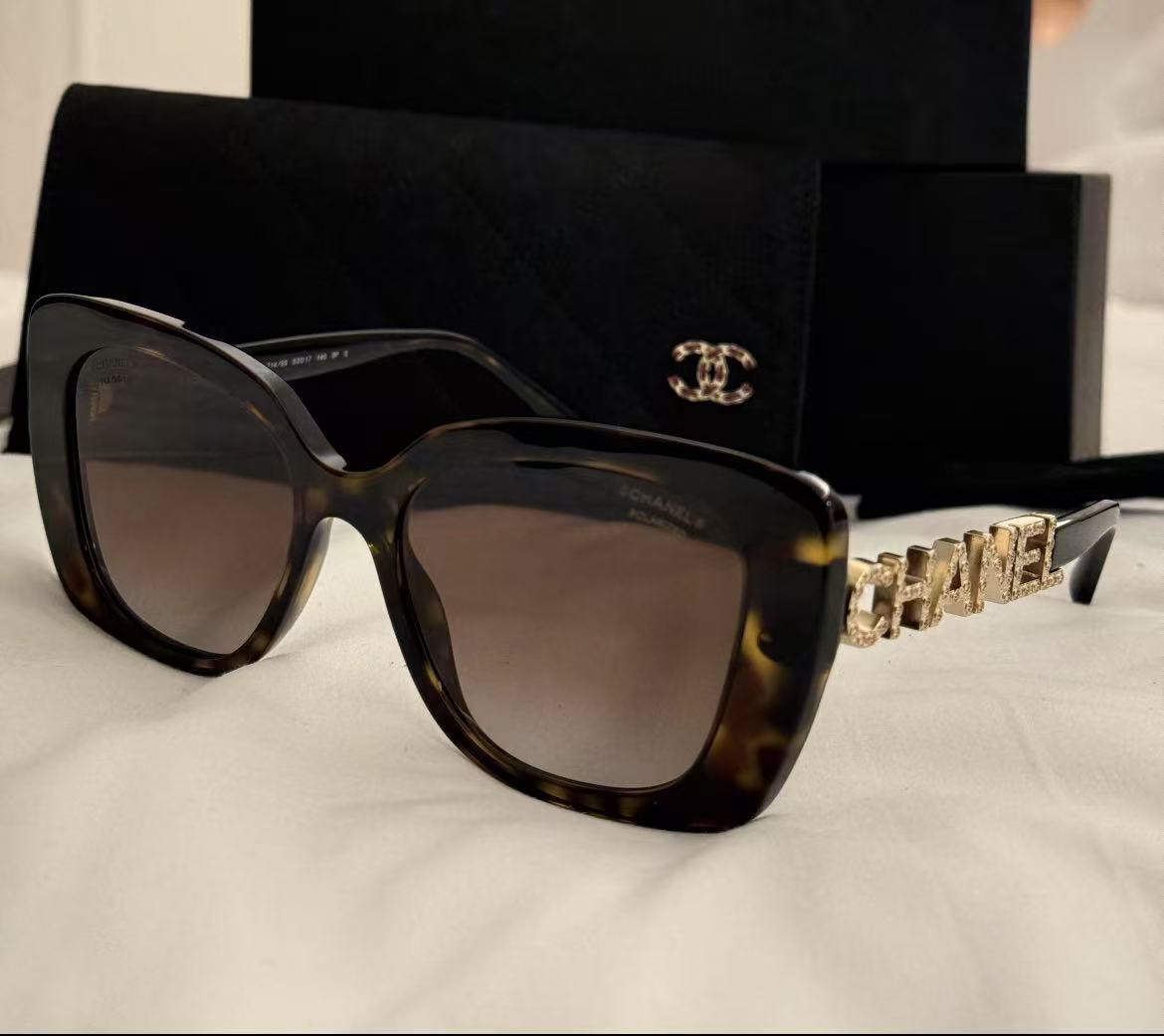 未使用 Chanel/香奈儿 /GG/ 新款金色字母腿太阳镜墨镜 5422
