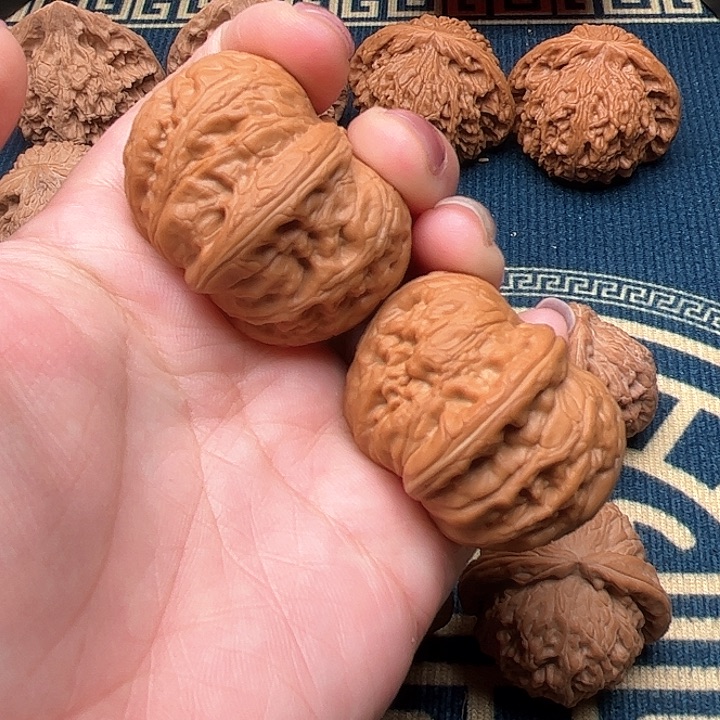 文玩核桃把件〃****ぐ元宝 修