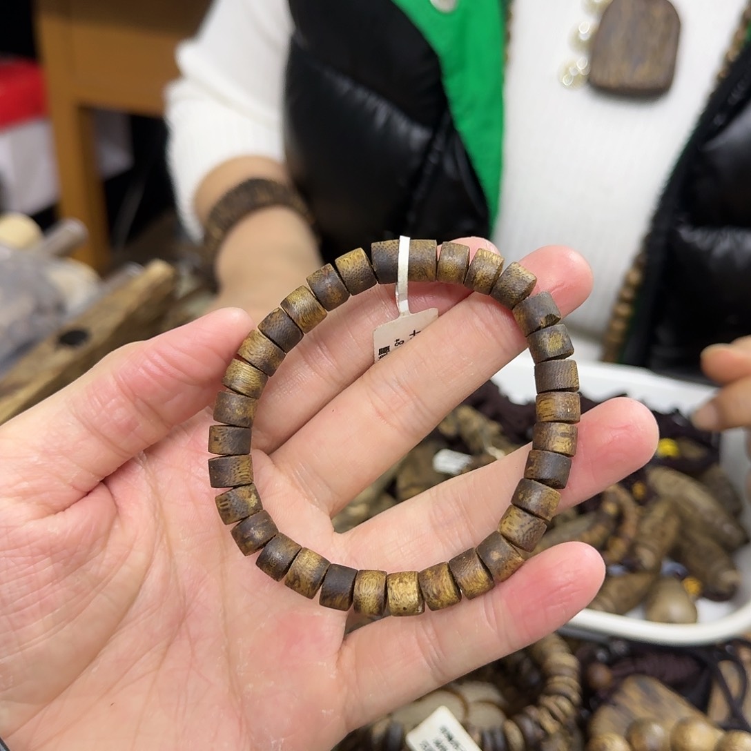 沉香木手串白棋沉水浮片珠 0.8-7 克多样性发一