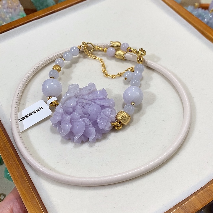 翡翠未镶嵌颈饰翡翠吊坠