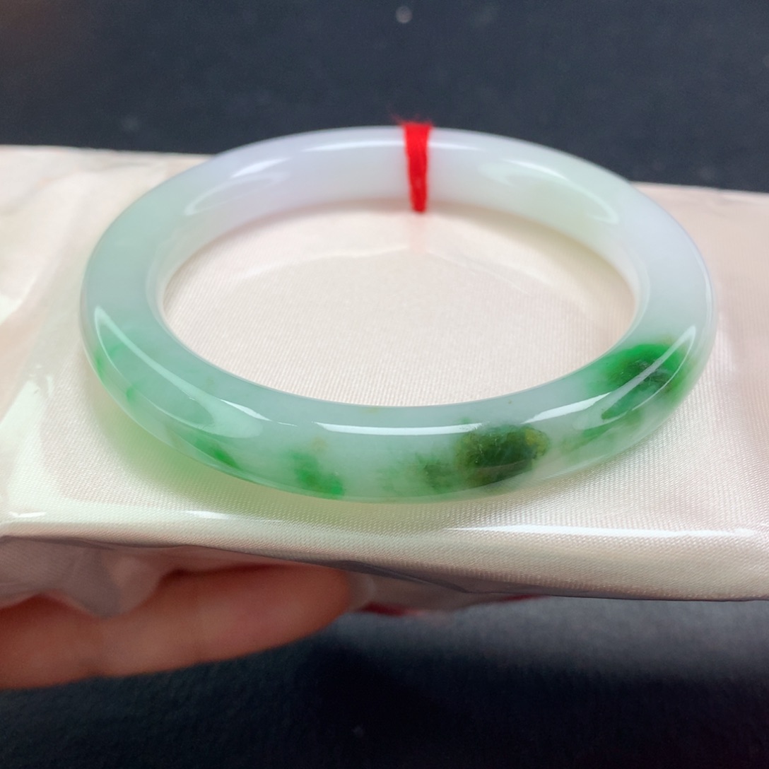 翡翠手镯未镶嵌（19号）圆条