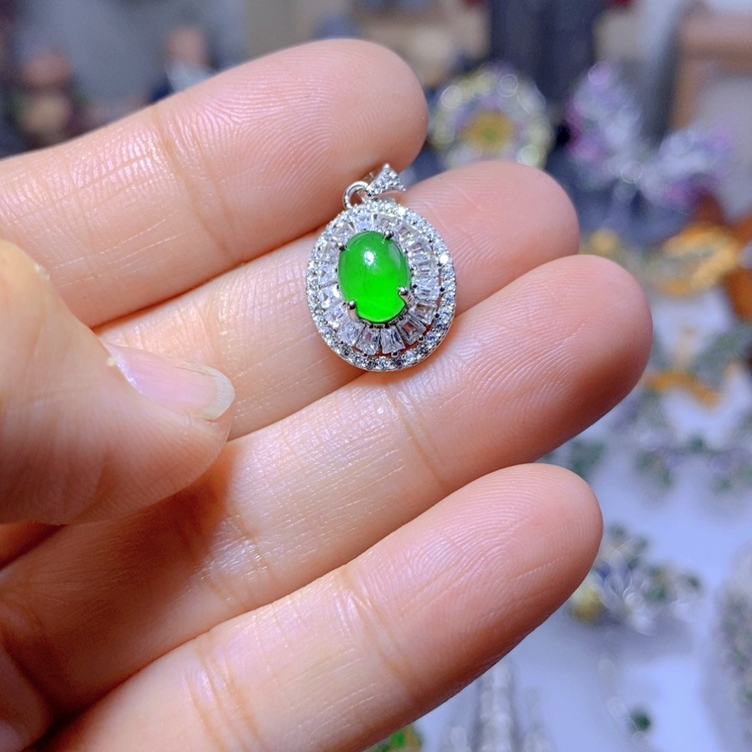 翡翠耳钉银S925镶嵌天然翡翠