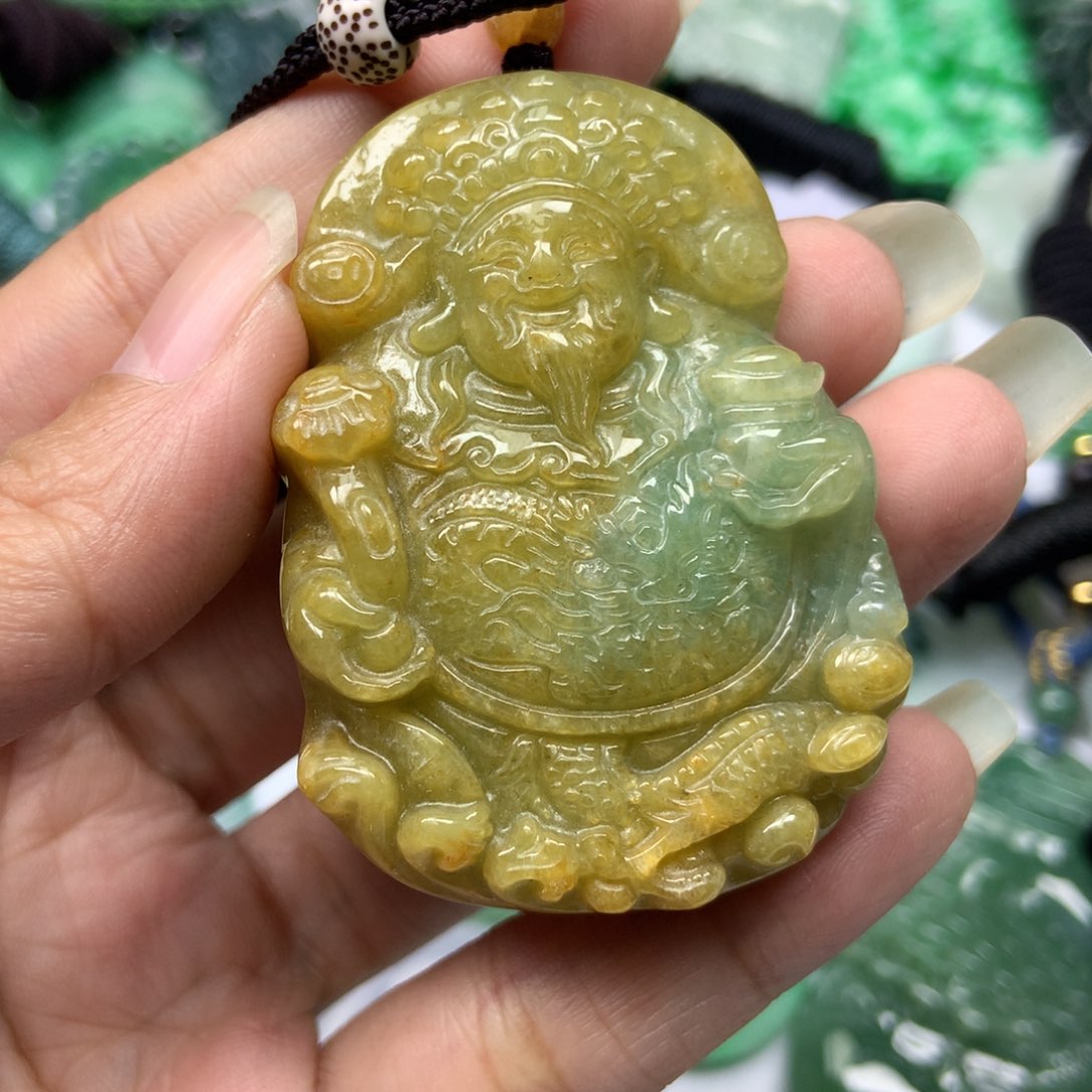 翡翠颈饰未镶嵌天然翡翠