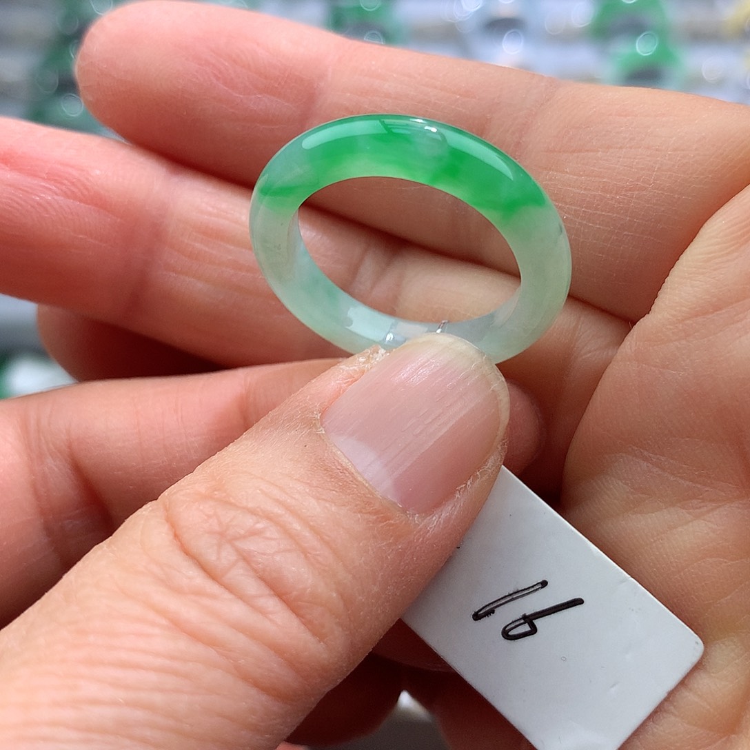 翡翠戒指未镶嵌16号