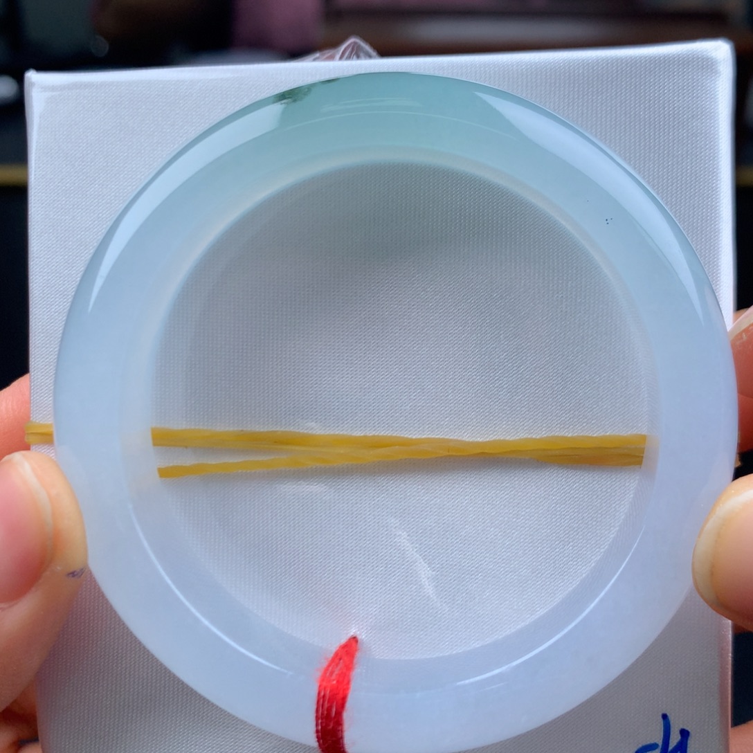 翡翠未镶嵌手镯超干净