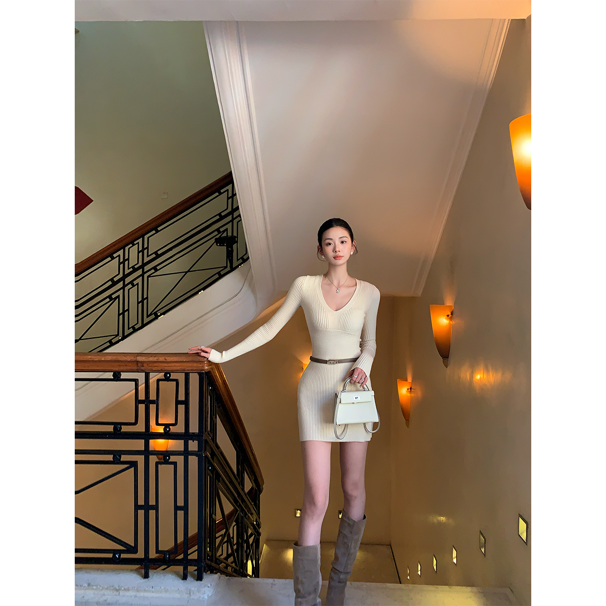 ACHI大也池◆娇娇女~V领收腰显瘦气质连衣裙