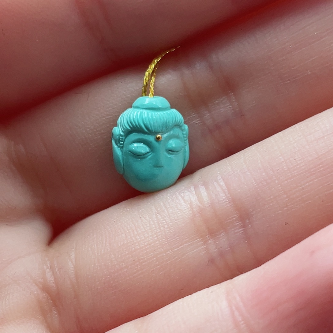 绿松石颈饰未镶嵌