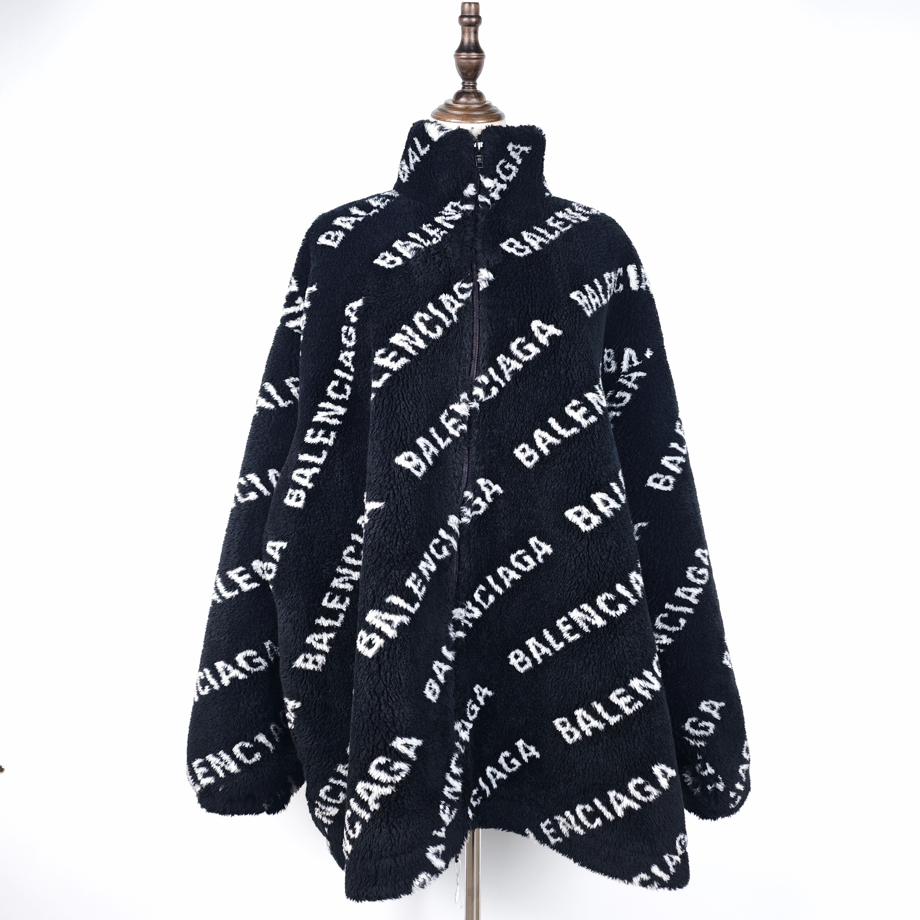 99新 Balenciaga/巴黎世家 海囤J/巴黎世家/34码/上衣/mh57379