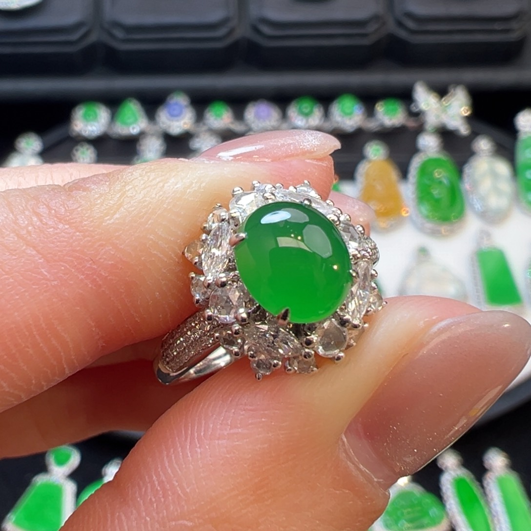 翡翠戒指18K金镶嵌收到货48小时鉴赏期