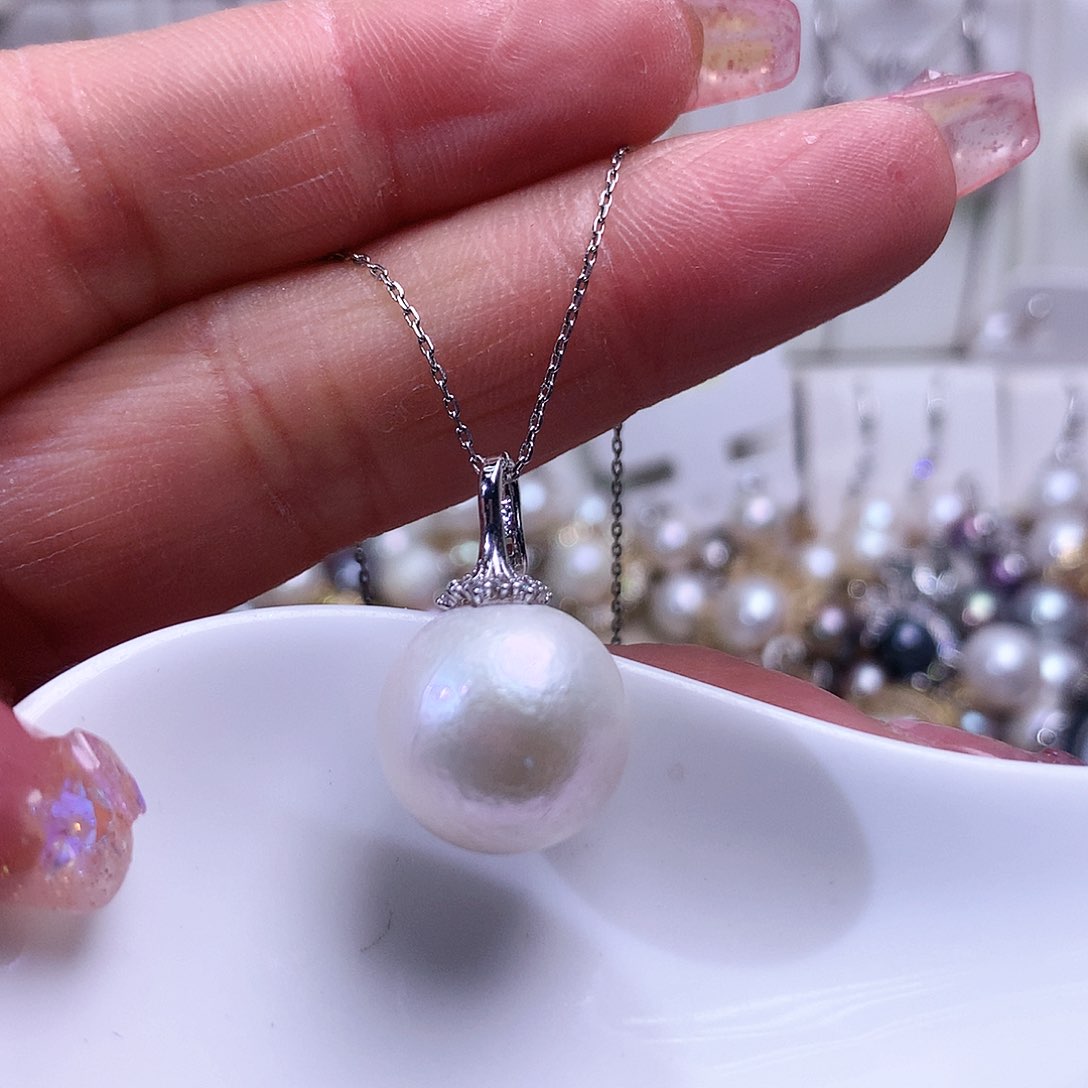 淡水珍珠吊坠(赠链)银S925镶嵌