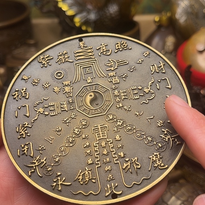 精美铜器批发档口