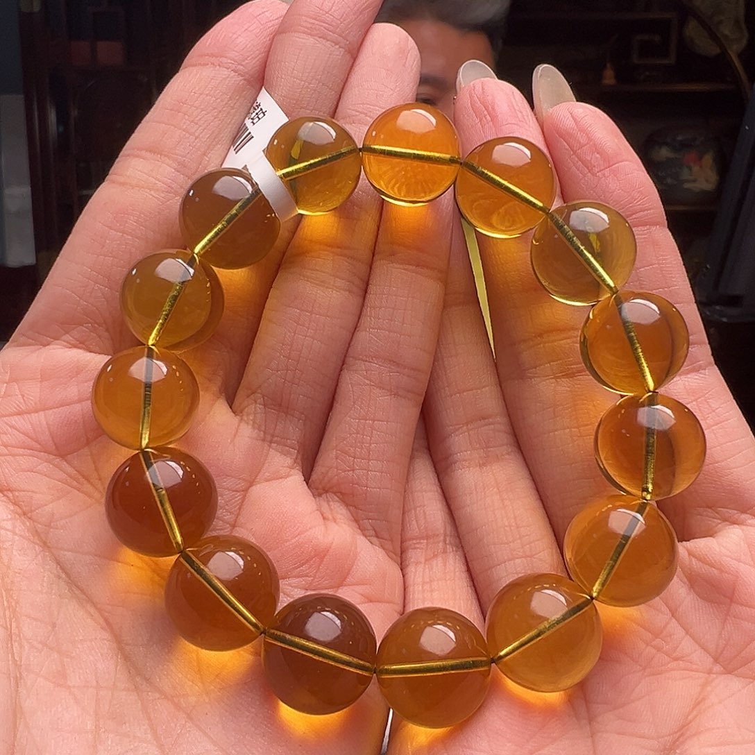 琥珀裸石未镶嵌ZX028。14mm