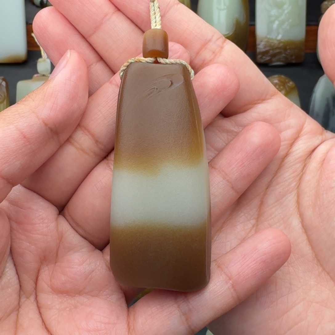 缘***定制和田玉风声水起