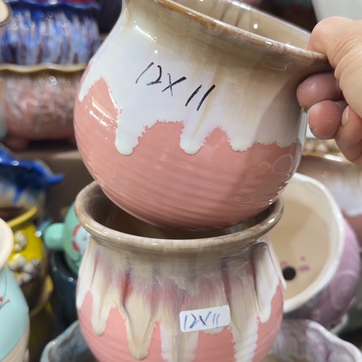 凑9块包邮，有孔，陶瓷花盆