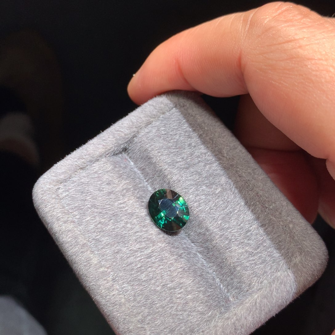 蓝宝石裸石未镶嵌4.45克拉