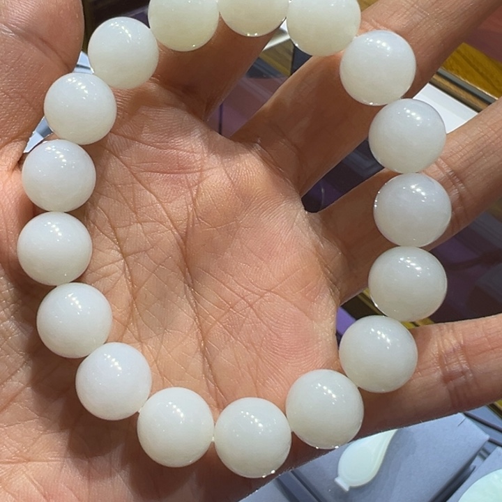 路***飞和田玉未镶嵌颈饰俄料手链