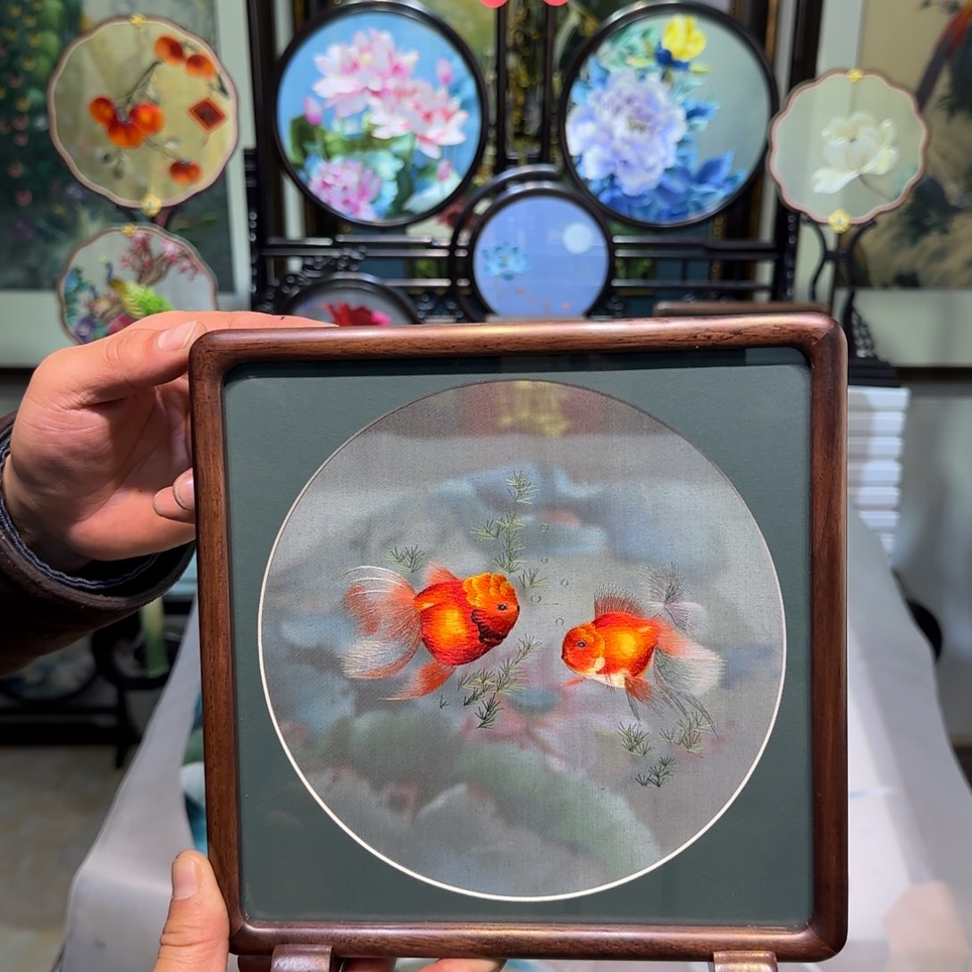 刺绣刺绣工艺精湛7